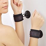 <strong>Наручники с присоской 7050-1</strong> <br />
Наручники с присоской выполненные из современного материала - мягкого пенистого неопрена, ламинированного шелковистым спандексом, (относятся к классу Soft-bondage), прекрасный аксессуар для начинающих. <div class="charTableblock"><div><span>Материал</span>: текстиль</div><div><span>Цвет</span>: черный</div><div><span>Производитель</span>: Sitabella, Россия</div></div> Наручники с присоской 7050-1
Наручники с присоской выполненные из современного материала - мягкого пенистого неопрена, ламинированного шелковистым спандексом, (относятся к классу Soft-bondage), прекрасный аксессуар для начинающих.