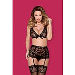 <strong>Чарующий кружевной комплект с высоким поясом для чулок</strong> <br />
Комплект белья выполнен из эластичной сеточки в сочетании с кружевом. <div class="charTableblock"><div><span>Размер</span>: S (42-44); M (44-46); L (46-48); XL (48-50)</div><div><span>Цвет</span>: черный</div><div><span>Производитель</span>: Obsessive, Польша</div><div><span>В наличии</span>: S-M, черный; L-XL, черный</div></div> Чарующий кружевной комплект с высоким поясом для чулок
Комплект белья выполнен из эластичной сеточки в сочетании с кружевом.