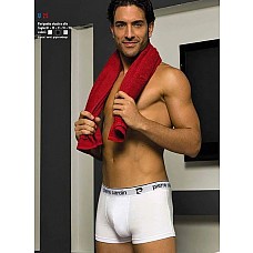   Pierre Cardin 
 .