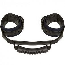 <strong>Поножи James Deen: Black Blue Right There</strong> <br />
Оковы на ноги сделаны из мягкой кожи, отделка из замши исключает возможность травм и делает аксессуар безопасным при использовании.<div class="charTableblock"><div><span>Материал</span>: кожа</div><div><span>Цвет</span>: черный</div><div><span>Производитель</span>: Doc Johnson, США</div></div> Поножи James Deen: Black Blue Right There
Оковы на ноги сделаны из мягкой кожи, отделка из замши исключает возможность травм и делает аксессуар безопасным при использовании.