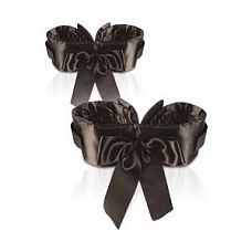 <strong>Наручники и наножники BOWTIE CUFFS </strong> <br />
Наручники выполнены в чувственном черном цвете, декорированы соблазнительными бантами, Вы будете самой стильной пленницей, ощущение собственной сексуальности при скованных руках и ногах (а как раз для этого предусмотрено две пары наручников) будет просто зашкаливать.<div class="charTableblock"><div><span>Материал</span>: текстиль</div><div><span>Цвет</span>: черный</div><div><span>Производитель</span>: PipeDream, США</div></div> Наручники и наножники BOWTIE CUFFS
Наручники выполнены в чувственном черном цвете, декорированы соблазнительными бантами, Вы будете самой стильной пленницей, ощущение собственной сексуальности при скованных руках и ногах (а как раз для этого предусмотрено две пары наручников) будет просто зашкаливать.