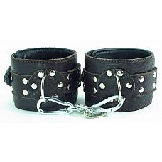 <strong>Оковы из мягкой кожи - БДСМ Арсенал, Коричневый</strong> <br />
Кожаные наручники для БДСМ-игр.<div class="charTableblock"><div><span>Материал</span>: кожа</div><div><span>Цвет</span>: другой</div></div> Оковы из мягкой кожи - БДСМ Арсенал, Коричневый
Кожаные наручники для БДСМ-игр.