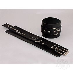 Красные не подшитые наножники со сварным D-кольцом и чёрной полосой Красные не подшитые наножники со сварным D-кольцом и чёрной полосой