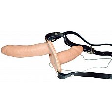 Телесный женский страпон с вагинальной пробкой Strap-On Duo - 15 см.  
Телесный страпон с двумя вибраторами и с черными съемными ремнями из искусственной кожи.