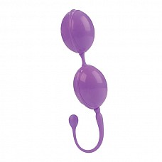 Фиолетовые каплевидные вагинальные шарики LAMOUR 
Фиолетовые каплевидные шарики для тренировки интимных мышц девушками. Овальные шарики выполнены из гладкого пластика, ниточка из гипоаллергенного силикона. Диаметр каждого шарика 3 см, вес двух шариков 69 граммов.