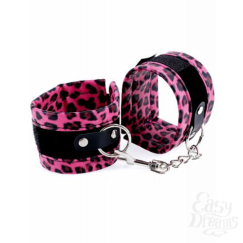  8     Fetish Fantasy Series Kinky Kitty Kit   