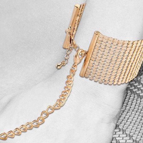  4     Desir Metallique Handcuffs Bijoux